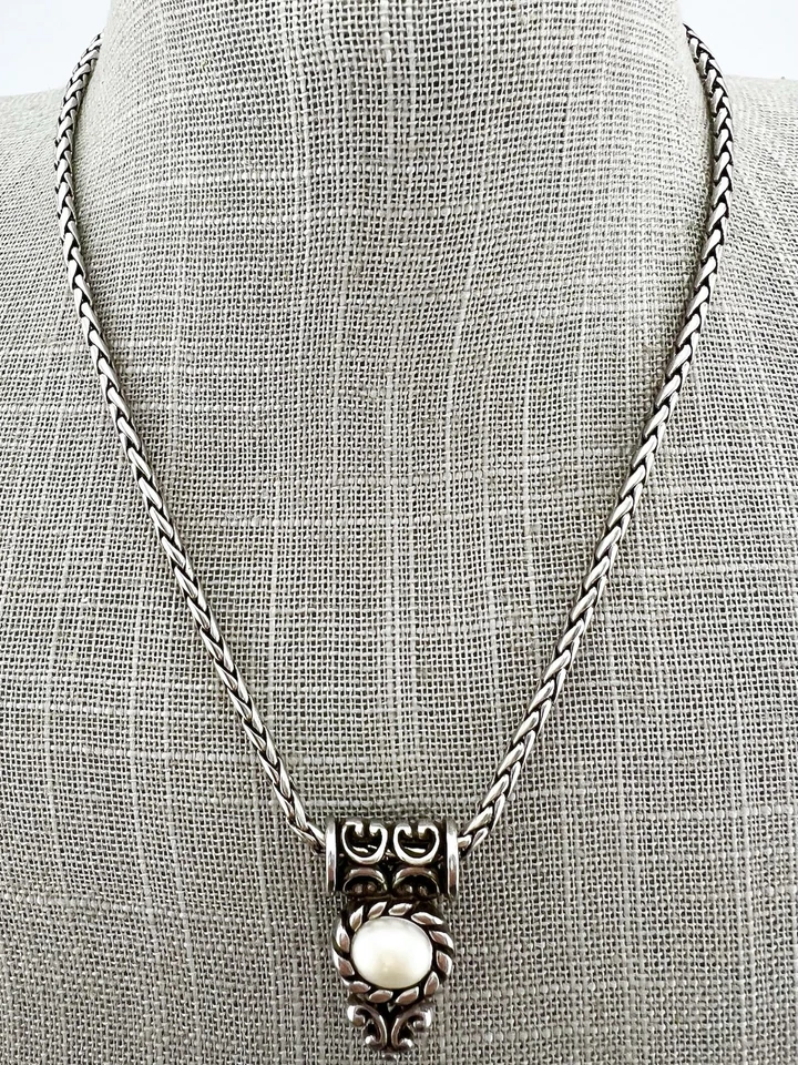 "Collar Brighton imitación perla reversible tono dorado 17""" Foto 3 de 4