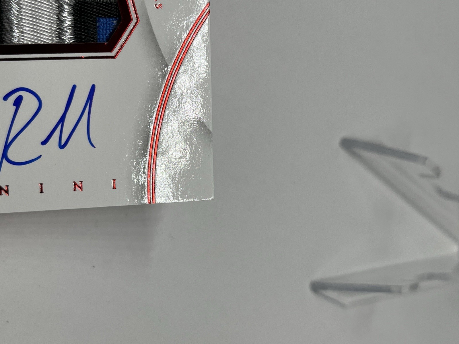 JJ Redick 2012-13 Panini Immaculate Premium Patch Auto 25/25 Chinese Red J.J. view 4