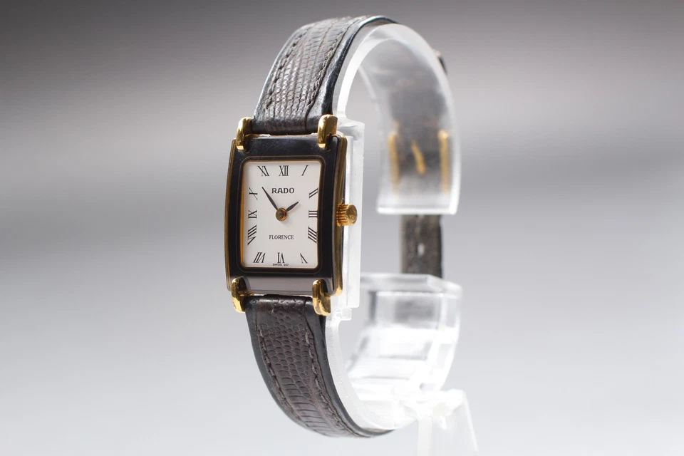 [Casi COMO NUEVO] Reloj para mujer Rado Florence 153.3448.2 blanco cuadrado romano Foto 4 de 4