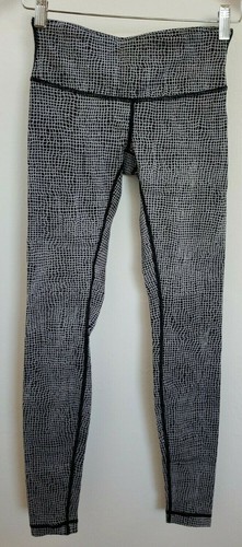 Lululemon Black White pattern Leggings 