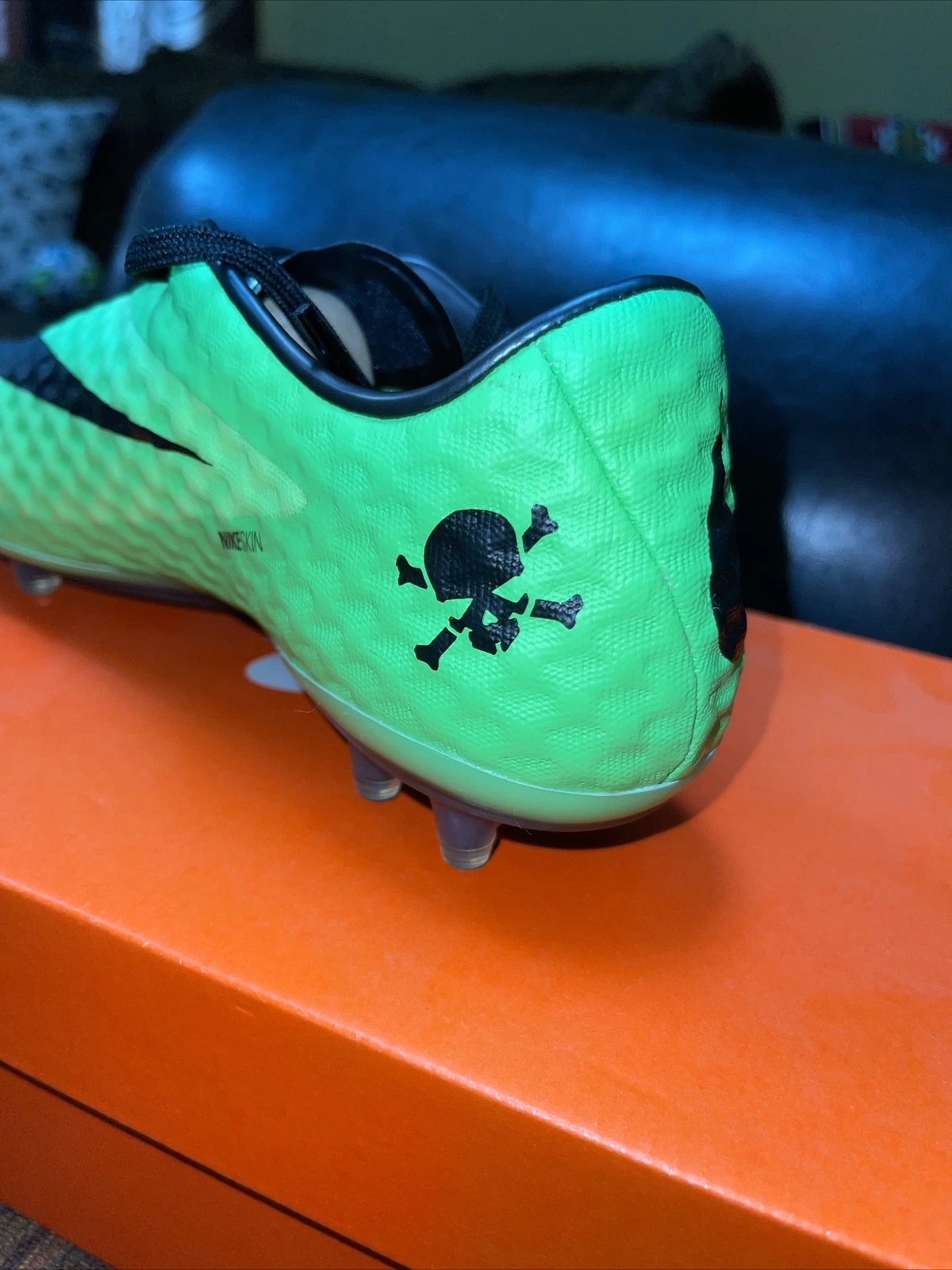 Nike hypervenom size 7 deals