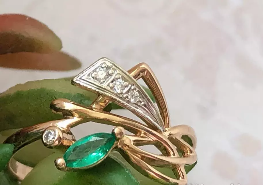 Vintage emerald hotsell rings ebay