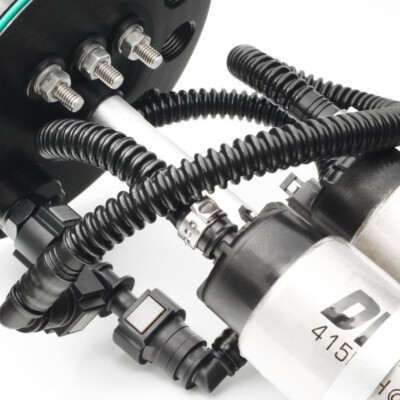 Nuke Performance SAE ID8 Kraftstoffpumpen-Montagesatz für Dual-Kraftstoffpumpen