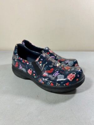 Easy Works by Easy Street women's blue slip on slip resistant clogs Size 8.5