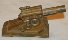 VINTAGE BARCLAY MANOIL METAL CANNON HOWITZER W SPRING MECHANISM FOR SHELL