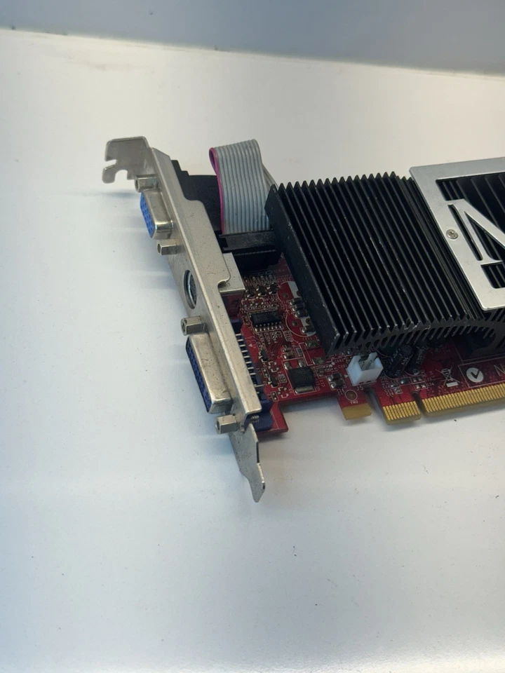 MSI GeForce 8400 GS NX8400GS-TD512EH Video Card PCie 512MB VGA S-Video DVI (6) - Image 2 of 4