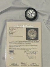 Los Angeles Kings Collecting and Fan Guide 75