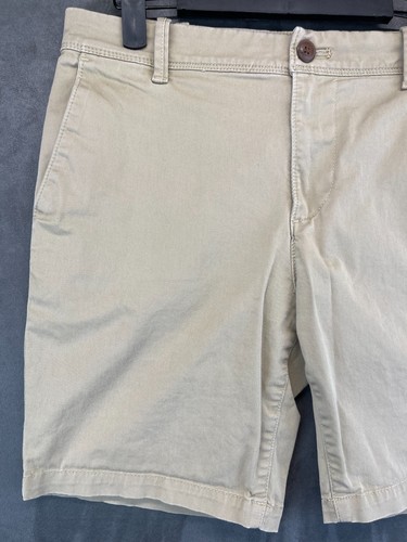 Express Khaki Shorts - Mens Size 28 - Beige - Flat Front - Chino (3736) - Picture 2 of 18