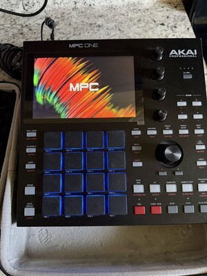 Akai Professional MPC One Standalone Sampler and Sequencer Music Pro (MAC001629)