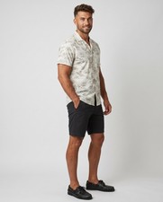 GAP Men s Flat Front Chino Shorts Regular Fit Stretch Twill 10" NWT Regular 34