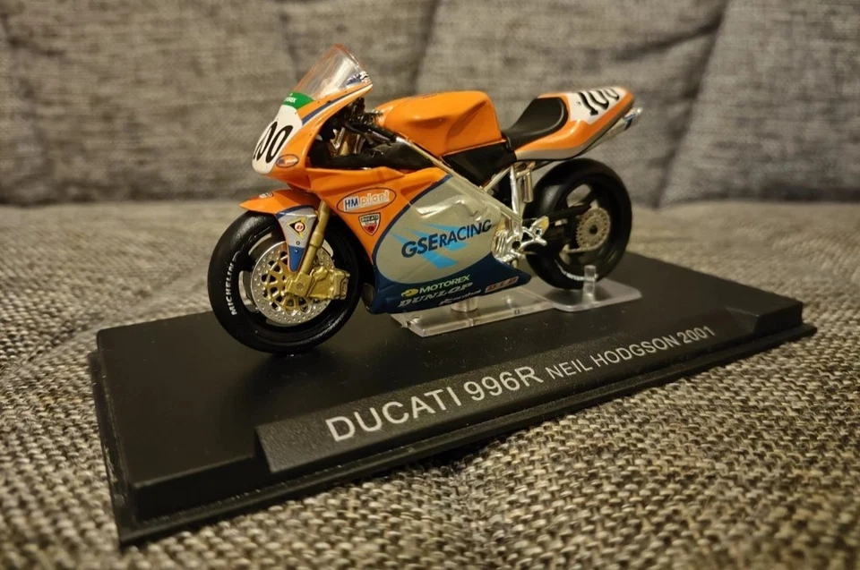 Lotto 10 MODELLINI MOTOCICLETTE scala 1/24 Diecast - Immagine 4 di 4