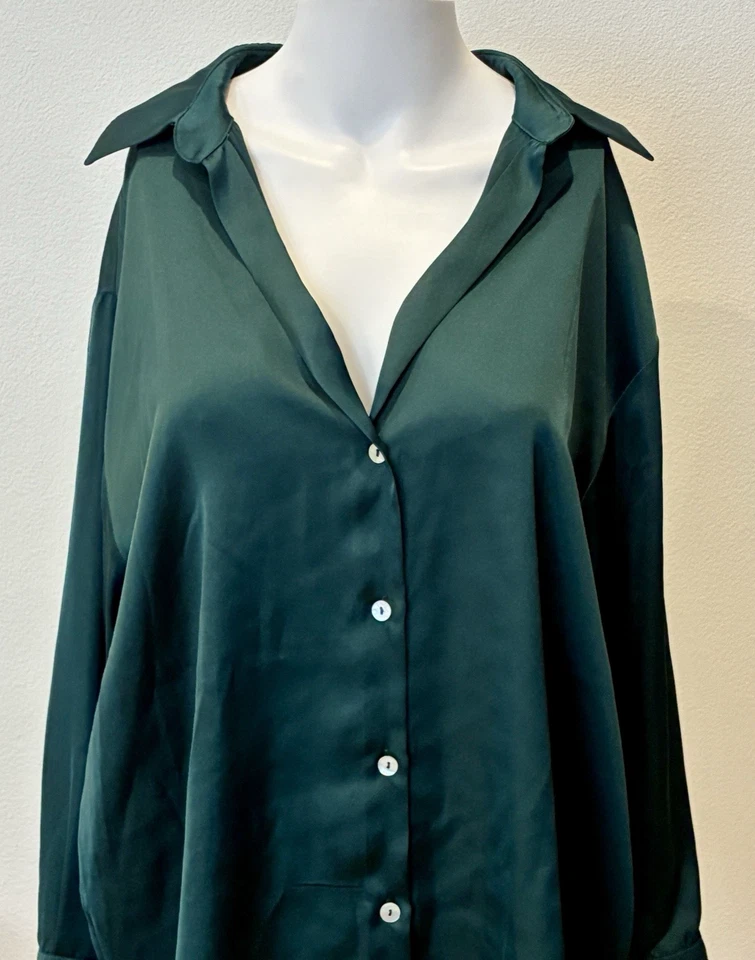 Camisa ZARA Efecto Satinado Abotonada L Verde Manga Larga Glamour Chic Capsula Look Nueva con Etiquetas Foto 2 de 4