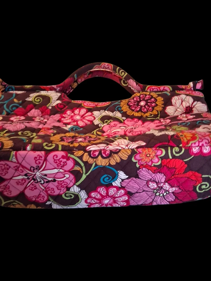 Bolso Cartera Vera Bradley Rojo y Rosa con Diseño Floral Acolchado Bolsillos Superiores con Cremallera Foto 3 de 4