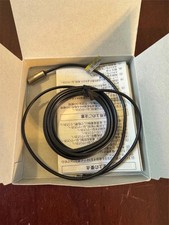 *NEW IN FACTORY BOX* Omron E2CY-C2A Proximity Switch 24Vdc 3M Long