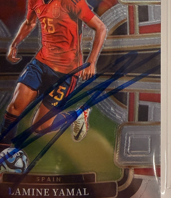 2023-24 Panini Select Spain #98 Lamine Yamal RC Beckett Witnessed