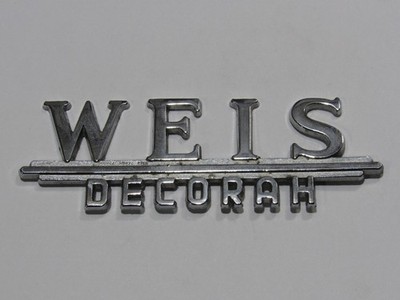 VTG Weis Buick Decorah Iowa Metal Dealership Badge Emblem Tag IA Oil Trunk Gas