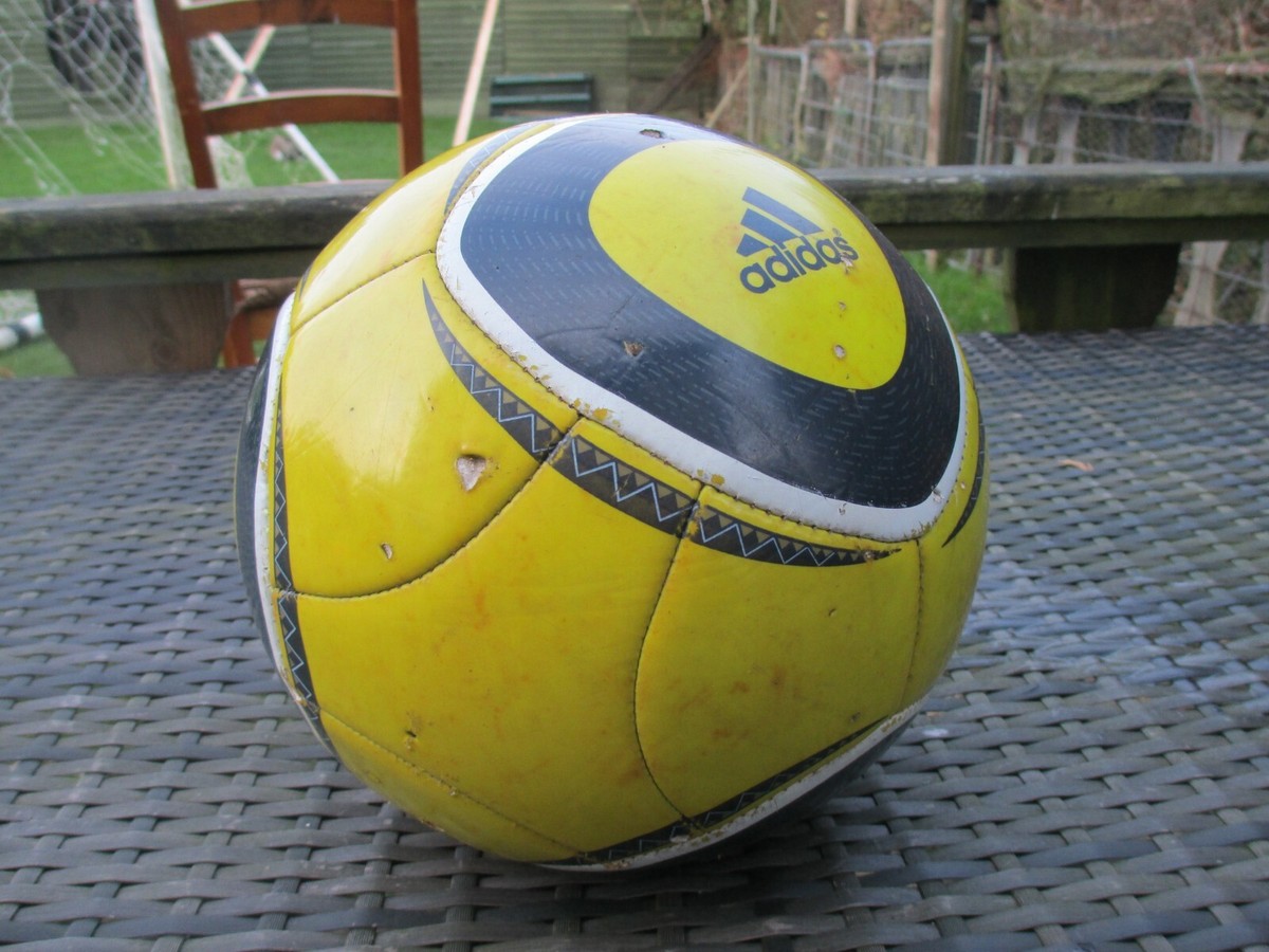 Adidas World Cup 2010 - Jabulani - Official Glider Football Adidas World Cup 2010 - Jabulani - Official Glider Football