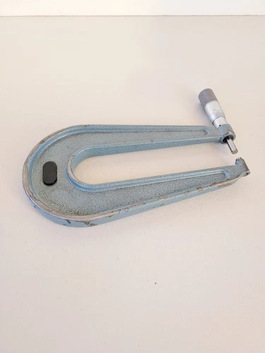 Mitutoyo micrometer model 118-129 1"