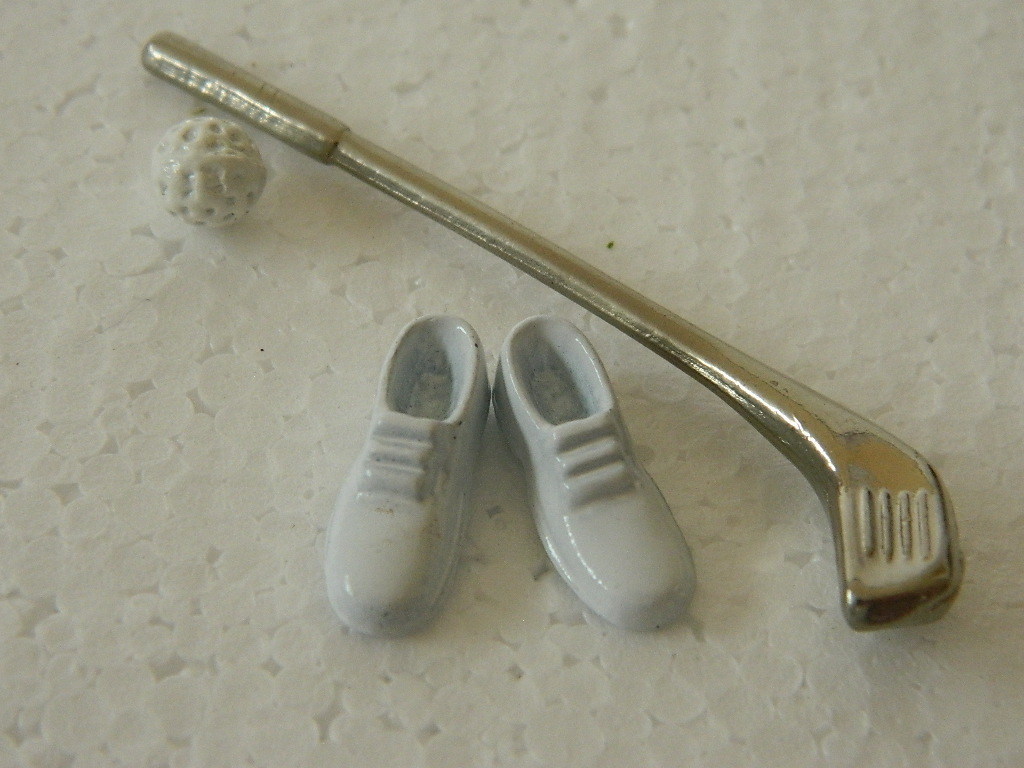 (M4.18) 1/12th scale DOLLS HOUSE GOLF SET
