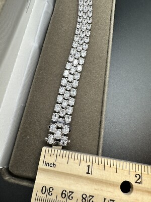 Nolan Miller Glamour Crystal Rhinestone 0.4 display picture 1