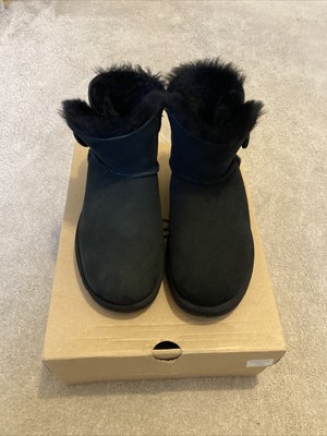 ugg boots size 5.5