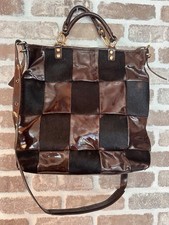 Borsa in pelle di cavallo e vernice di Plinio Visona