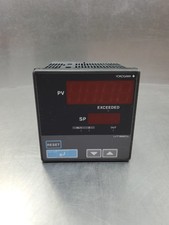 Yokogawa UT350L-00 Temperature Controller, 10...