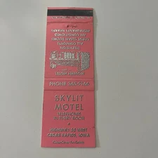 Skylit Motel Modern Motel Cedar Rapids IA Vintage Matchbook Cover TMB41-5