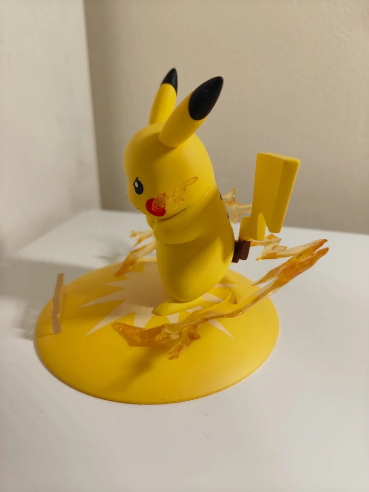 Figura de acción Funism Pokémon Eevee Adventure Series Pikachu Foto 4 de 4