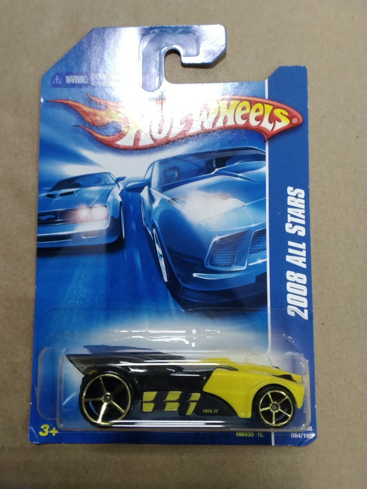 Hot Wheels 2008 All Stars Buzz Bombs 064/196 Yellow/Black A10