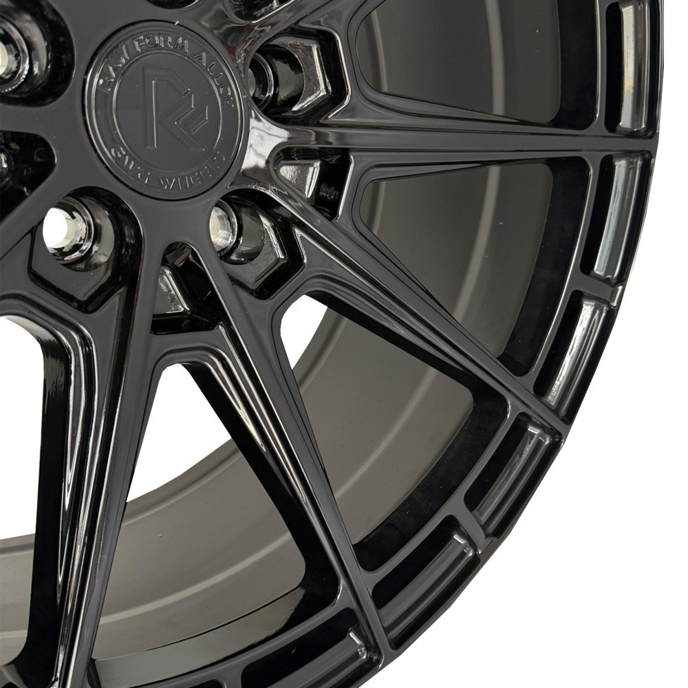 RF8 20 inch Gloss Black Rim fits MASERATI GRANTURISMO S 08-13