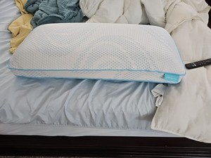 Tempur-Pedic TEMPUR-Breeze® Pro Pillow
