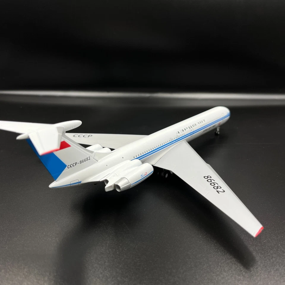 Ilyushin 62 Il-62M JAL Japan Airlines / Aeroflot CCCP-86682 – Scale 1:200 - Image 3 of 4