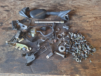 Yamaha Fazer FZ6 600 5VX - Befestigungen RESTPOSTEN - Mutter Schraube Scheibe Halterung Aufnahme