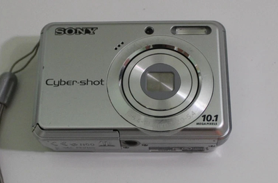Sony Cyber-Shot DSC-S930 Silver Digital camera 10.1 MP Tested
