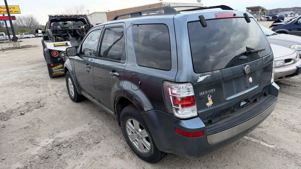 Radiator VIN 7 8th Digit Fits 08-12 ESCAPE 4392026 - Image 4 of 4