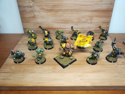 Warhammer Ork Goblin Blood Bowl Team gut bemalt 90er Metall Umbau X16