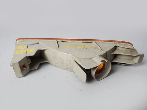 1996 - 1997 Honda Accord Park Light Lamp Turn Signal Bumper Mounted Left Lh - Picture 4 of 12