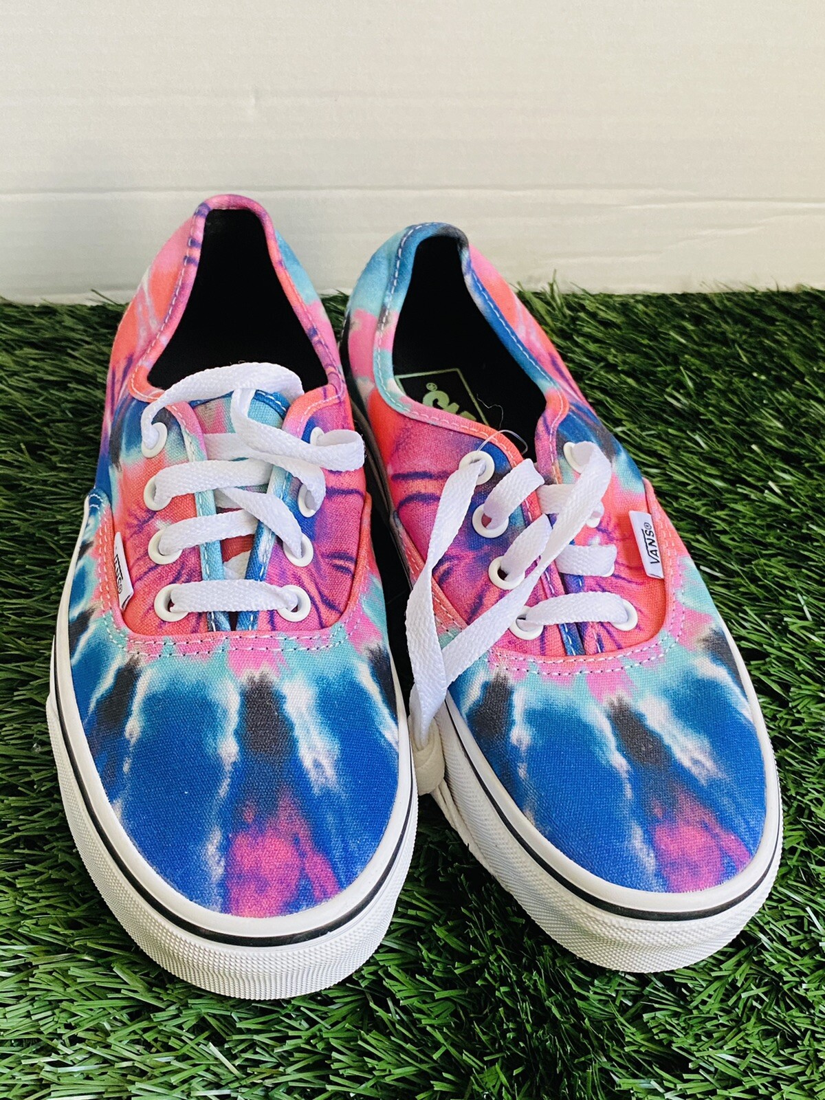 VANS VN0A38EMVKI Authentic Tie Dye Multi-Color Shoes - men's size 4.5 image 4