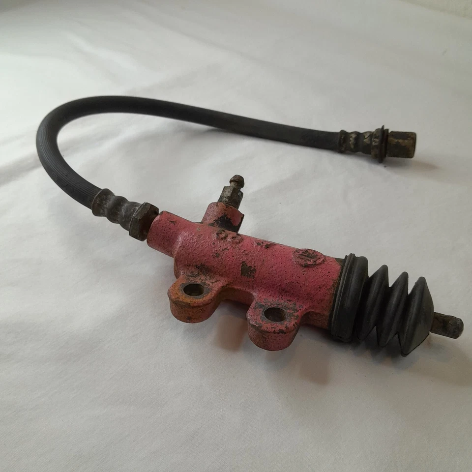 Cilindro esclavo embrague Toyota Celica Supra MK2 OEM 1982-1985 Foto 3 de 4