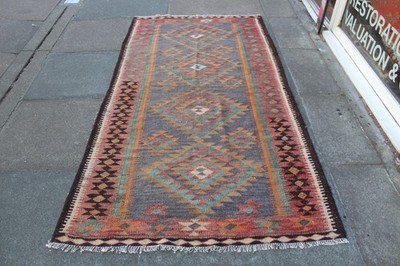 Vintage traditioneller handgefertigter orientalischer Kelim Wolle grün grau 225 x 122 cm