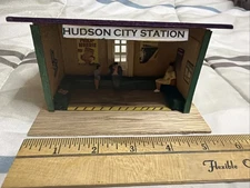 O Scale Scratch Build Platform Waiting Station Building