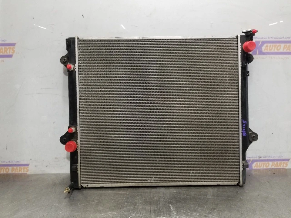 07 2007 TOYOTA FJ CRUISER 4.0L RADIATOR Foto 2 de 4