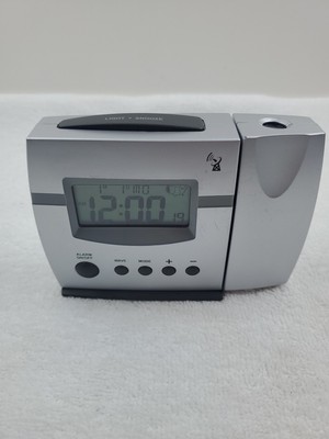 Projection Alarm Clock, With  Day, Time, and USB Charger, With Muti  Functionals