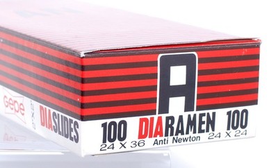 Gepe Diarahmen Diarähmchen 5x5cm mit Anti-Newton Glas  100 Stück Art. Nr. 2005