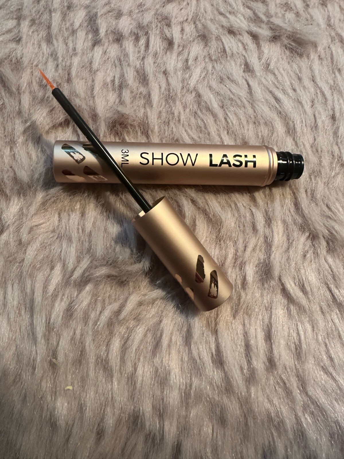 *NIB* Levaye Show Lash growth serum - 3mL ( approx 4 month supply)