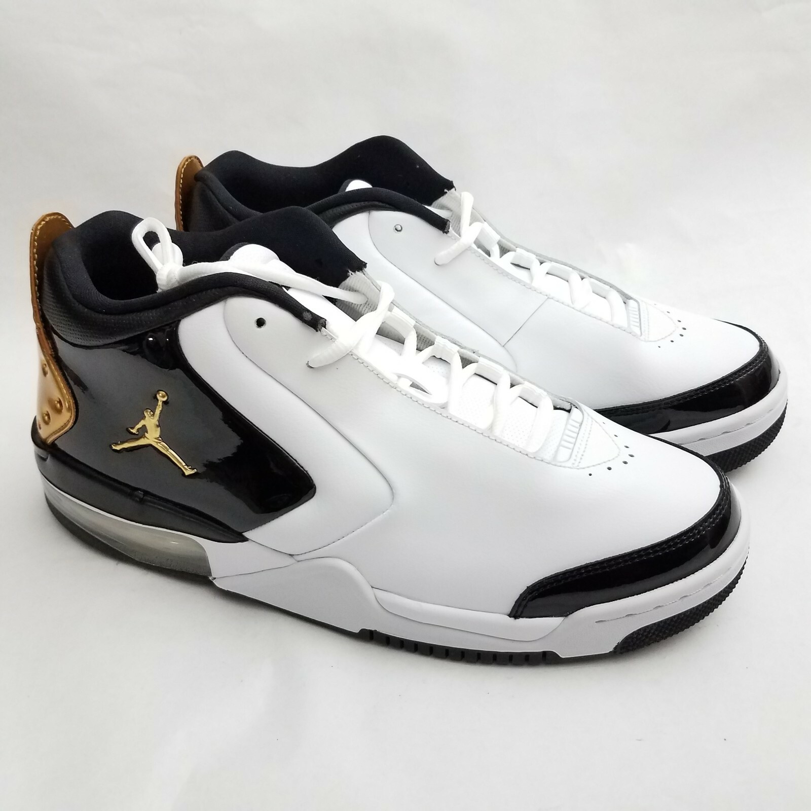 Size 10.5 - Jordan Big Fund Premium 