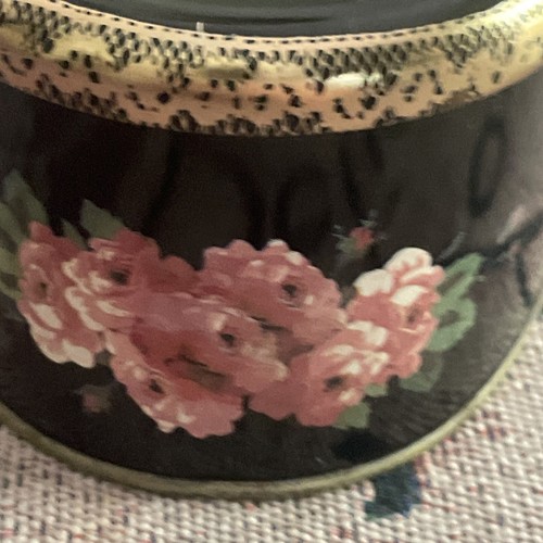 VTG Meister Oval Metal Tin Rose Flowers Leaves Gold Trim Made in Brazil - Foto 8 di 18