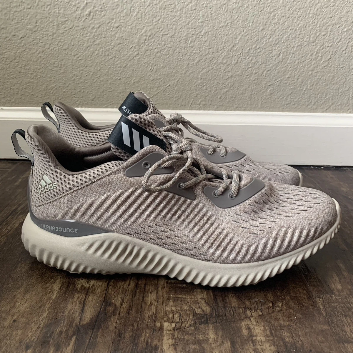 utilsigtet hestekræfter stang Adidas Alphabounce Engineered Mesh Beige shoes - size 8.5 | eBay