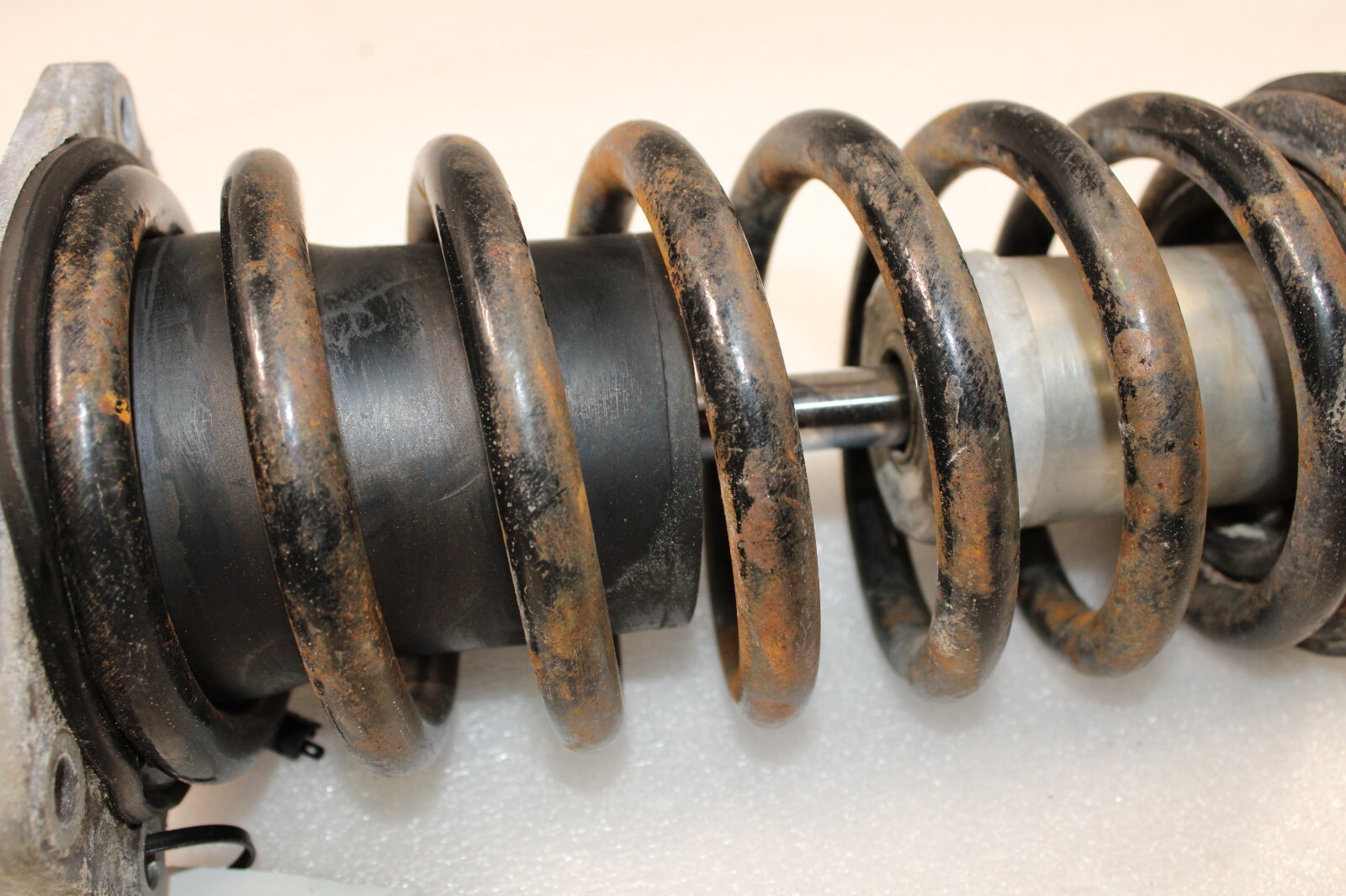 Maserati Granturismo, Front Shock Absorber, Flood Car, Used, P/N 286945